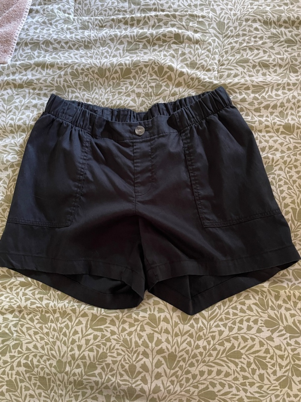 Ingrid and Isabel Elastic Waist Maternity Shorts